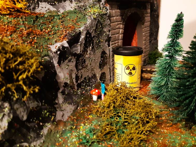 Ein Bild, das Weihnachtsbaum, Gebude, Stein, Baum enthlt.

Automatisch generierte Beschreibung