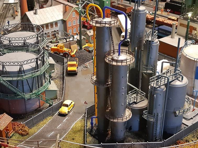 Ein Bild, das Pfeife Flöte Rohr, Industrie, Bautechnik, Zylinder enthält.
Automatisch generierte Beschreibung