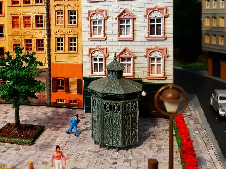 Ein Bild, das Gebäude enthält.
Automatisch generierte Beschreibung