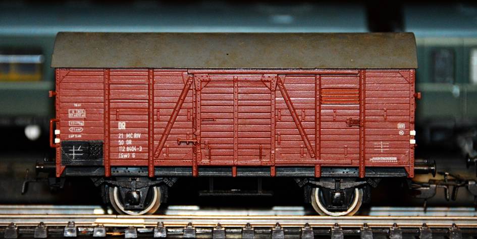 Ein Bild, das draußen, Zug, Transport enthält.
Automatisch generierte Beschreibung