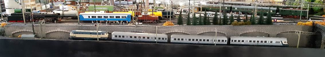 Ein Bild, das Panorama, Gebude, drauen, Stadtgebiet enthlt.

Automatisch generierte Beschreibung